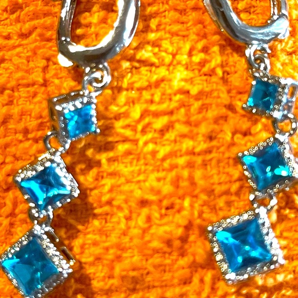 Blue topaz earrings sterling silver - Picture 3 of 9